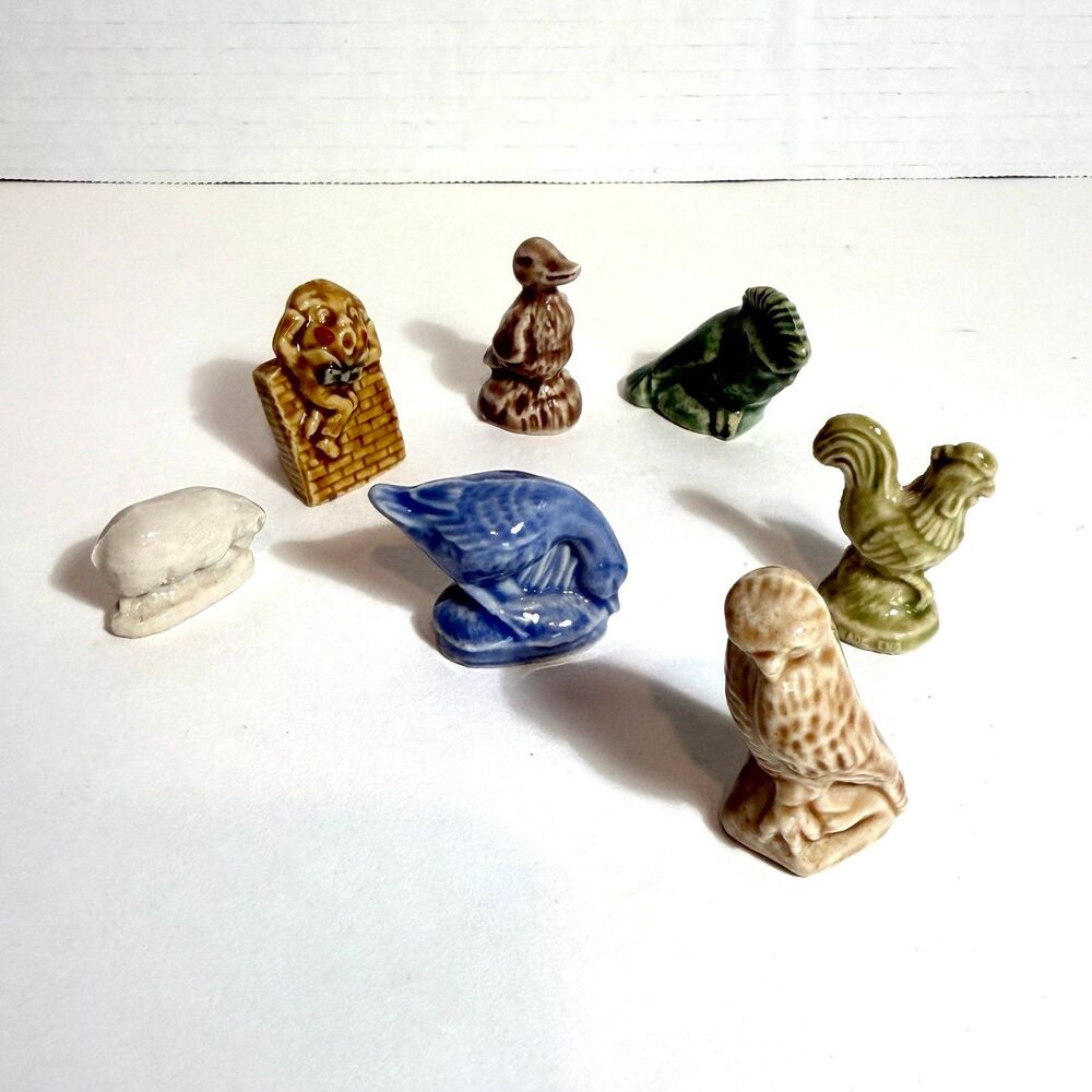 Lot of 7 Vintage Wade England Whimsies Miniature Figurines Humpty Dumpty Animals